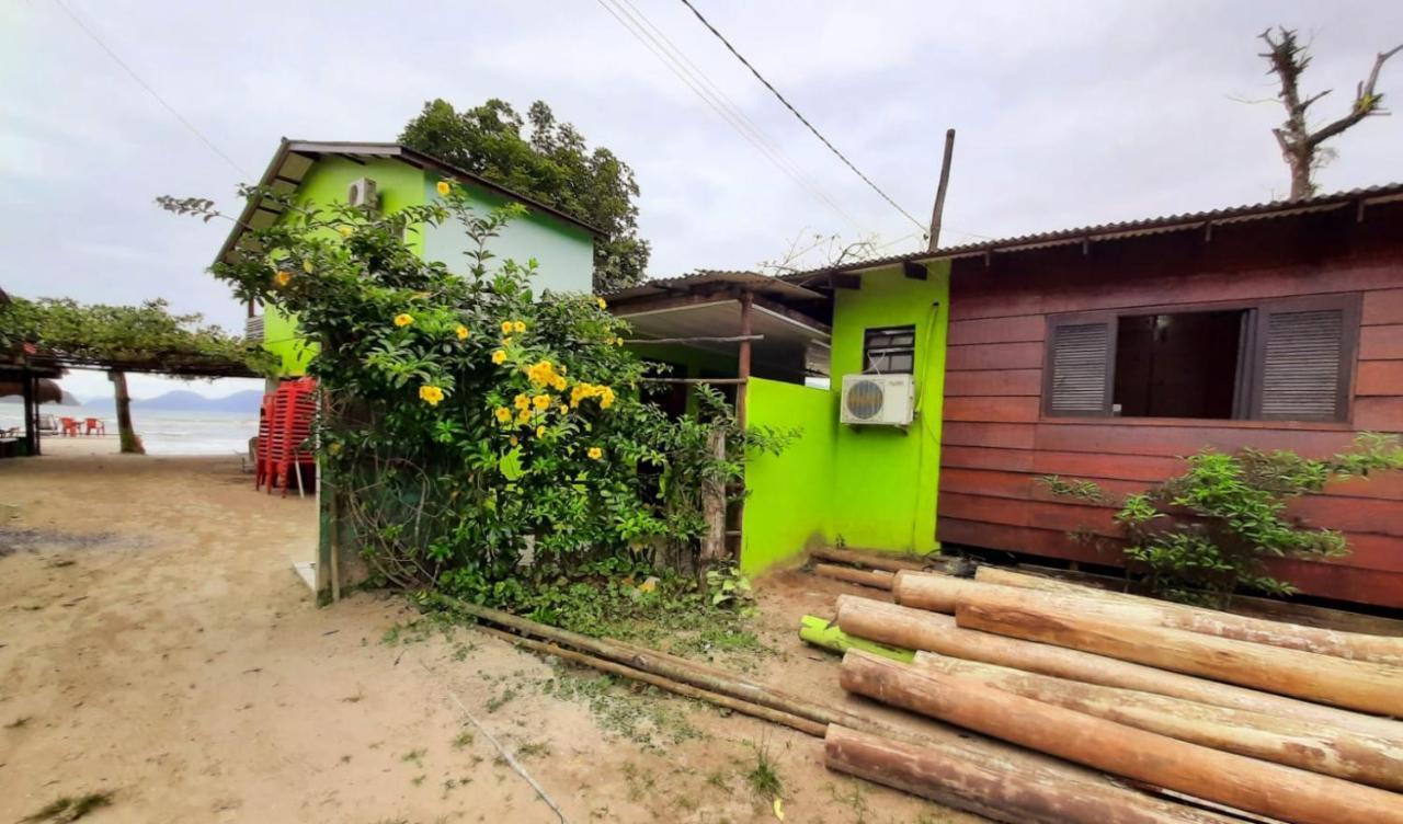 827 Chale Pe Na Areia, Completo Na Praia Do Estaleiro Em Ubatuba - 1 Dormitorio, 1 Banheiro, 1 Vaga De Garagem 外观 照片